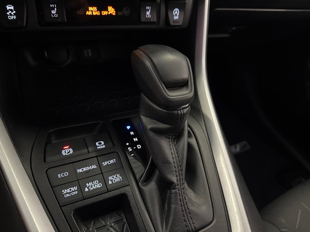 2023 Toyota RAV4 LE in Saint-Jean-Sur-Richelieu, Quebec - 18 - w1024h768px