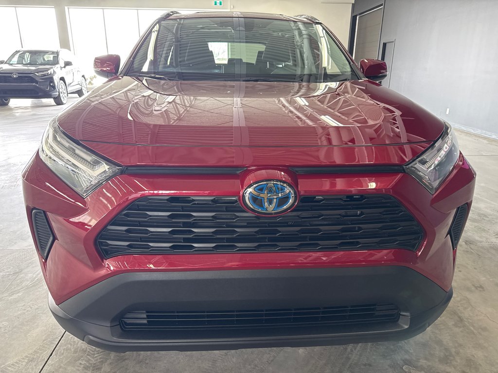 2024 Toyota RAV4 Hybrid XLE in Saint-Jean-Sur-Richelieu, Quebec - 3 - w1024h768px
