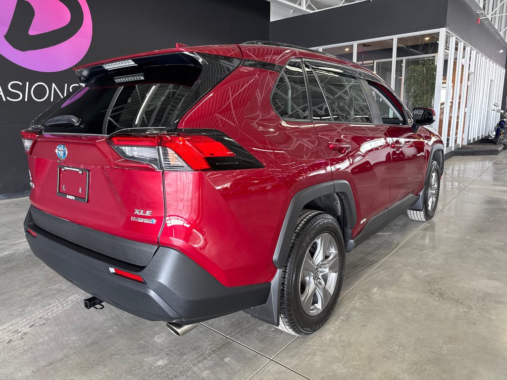 2024 Toyota RAV4 Hybrid XLE in Saint-Jean-Sur-Richelieu, Quebec - 7 - w1024h768px