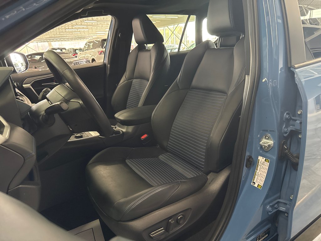 2024 Toyota RAV4 Hybrid XSE in Saint-Jean-Sur-Richelieu, Quebec - 12 - w1024h768px