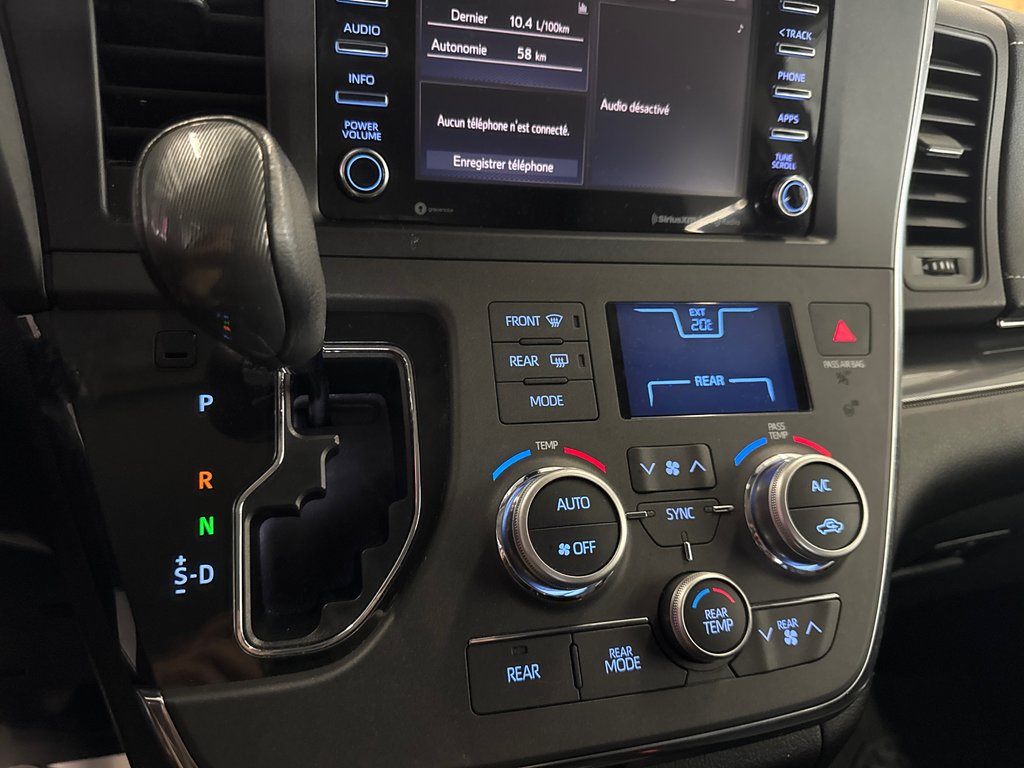 2018 Toyota Sienna SE in Saint-Jean-Sur-Richelieu, Quebec - 16 - w1024h768px