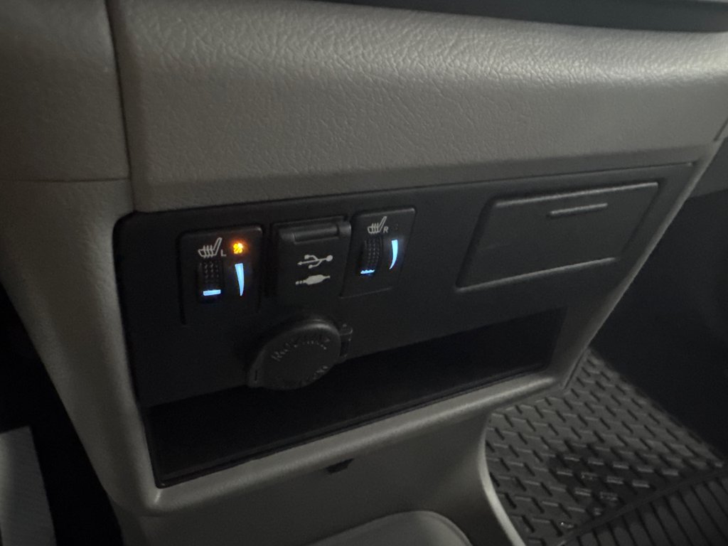 Toyota Sienna LE 2020 à Saint-Jean-Sur-Richelieu, Québec - 18 - w1024h768px