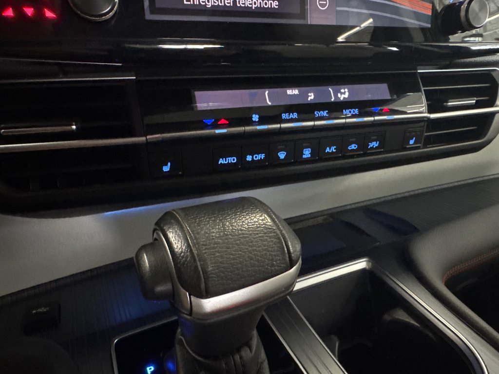 Toyota Sienna XSE ENSEMBLE TECHNOLOGIQUE 2021 à Saint-Jean-Sur-Richelieu, Québec - 20 - w1024h768px