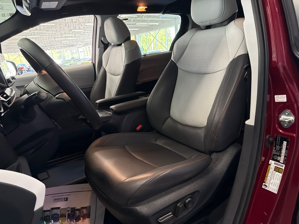 Toyota Sienna XSE 2022 à Saint-Jean-Sur-Richelieu, Québec - 12 - w1024h768px