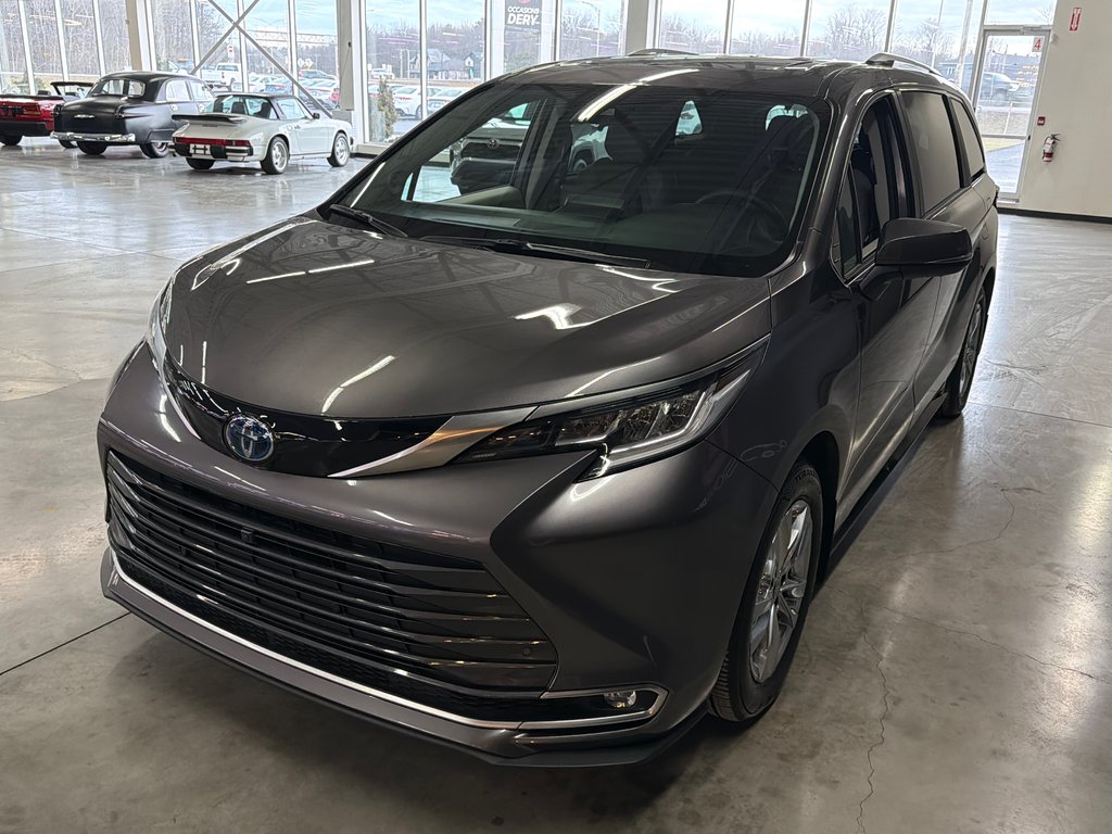 Toyota Sienna LIMITED 2024 à Saint-Jean-Sur-Richelieu, Québec - 5 - w1024h768px