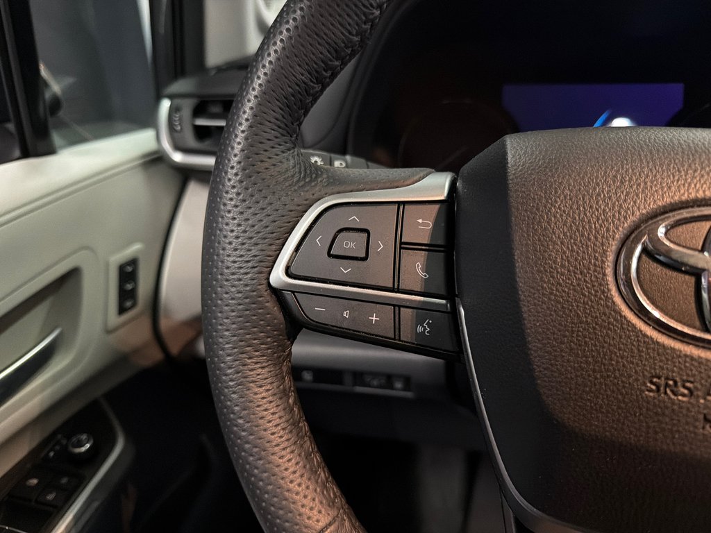 Toyota Sienna LIMITED 2024 à Saint-Jean-Sur-Richelieu, Québec - 25 - w1024h768px