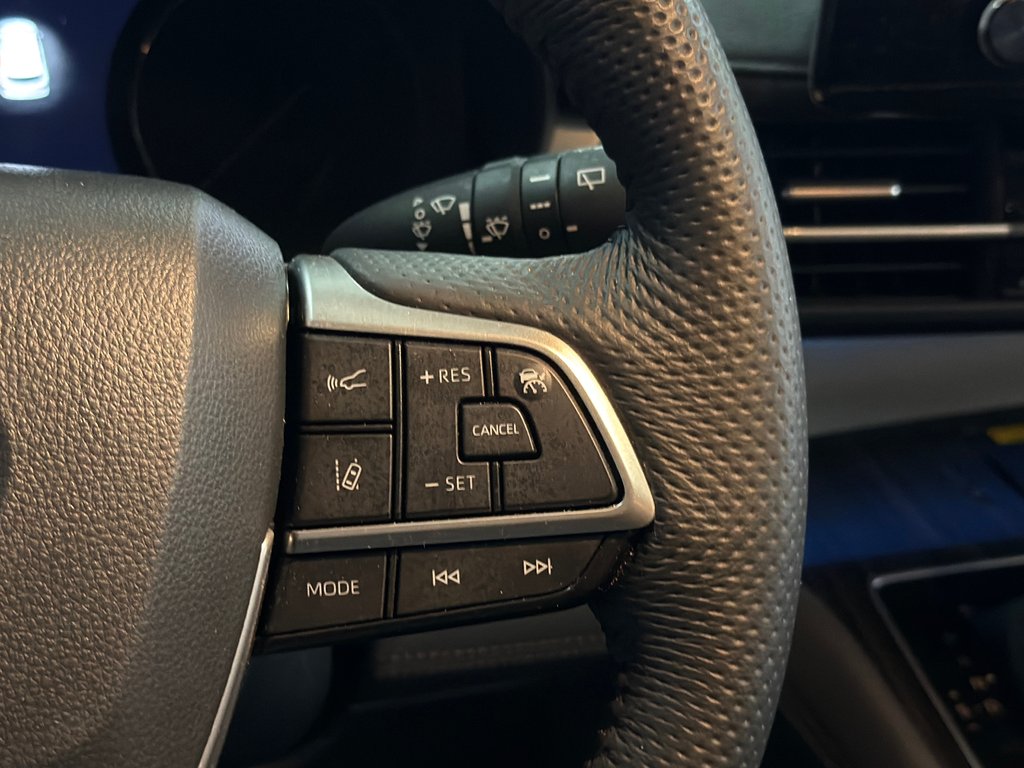 Toyota Sienna LIMITED 2024 à Saint-Jean-Sur-Richelieu, Québec - 26 - w1024h768px