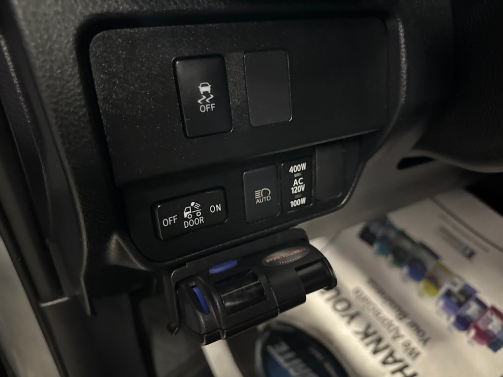 2020 Toyota Tacoma SR5 in Saint-Jean-Sur-Richelieu, Quebec - 19 - w1024h768px