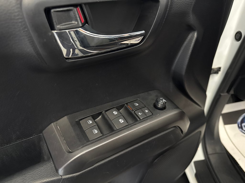 2021 Toyota Tacoma TRD SPORT in Saint-Jean-Sur-Richelieu, Quebec - 13 - w1024h768px