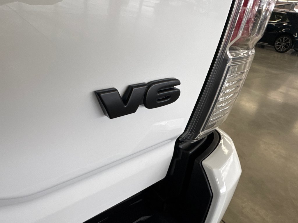2023 Toyota Tacoma TRD SPORT LWB in Saint-Jean-Sur-Richelieu, Quebec - 9 - w1024h768px