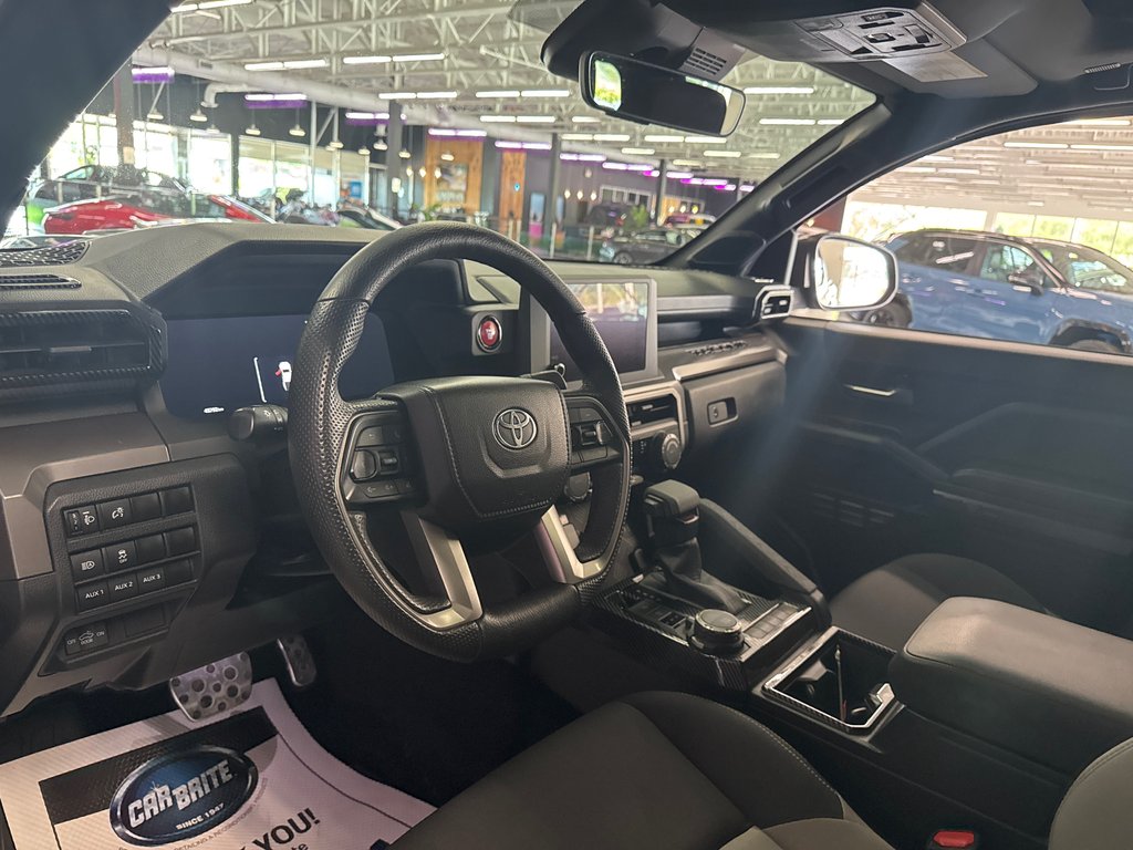 Toyota Tacoma TRD SPORT + 2024 à Saint-Jean-Sur-Richelieu, Québec - 10 - w1024h768px