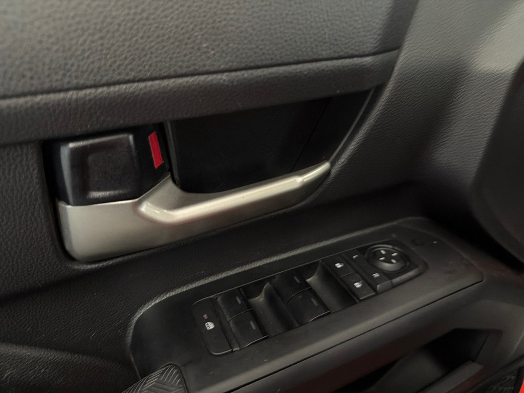 2024 Toyota Tacoma TRD OFF ROAD PREMIUM in Saint-Jean-Sur-Richelieu, Quebec - 14 - w1024h768px