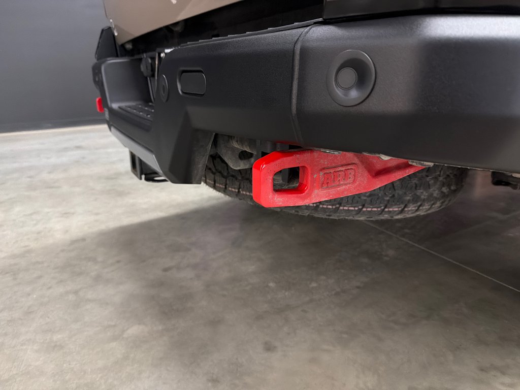 2025 Toyota Tacoma TRD PRO HYBRID in Saint-Jean-Sur-Richelieu, Quebec - 10 - w1024h768px