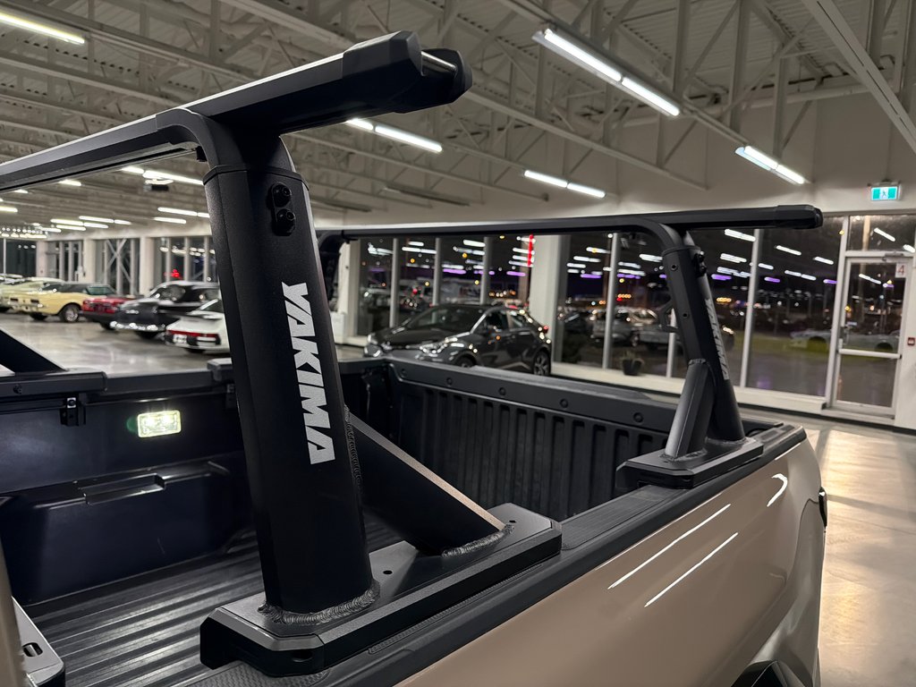 2025 Toyota Tacoma TRD PRO HYBRID in Saint-Jean-Sur-Richelieu, Quebec - 17 - w1024h768px