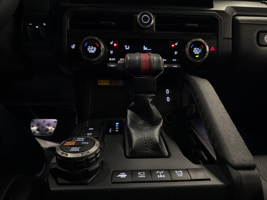 2025 Toyota Tacoma TRD PRO HYBRID in Saint-Jean-Sur-Richelieu, Quebec - 28 - w1024h768px