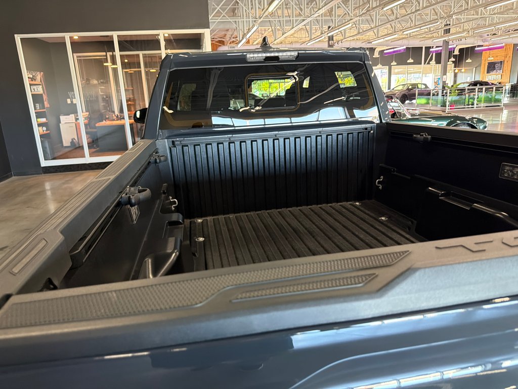2026 Toyota Tacoma TRD OFF ROAD in Saint-Jean-Sur-Richelieu, Quebec - 9 - w1024h768px