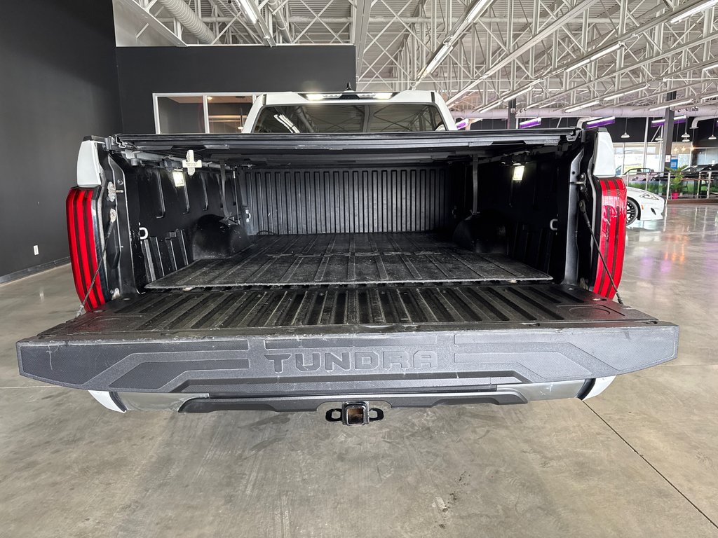 Toyota Tundra Limited Hybrid 2023 à Saint-Jean-Sur-Richelieu, Québec - 11 - w1024h768px