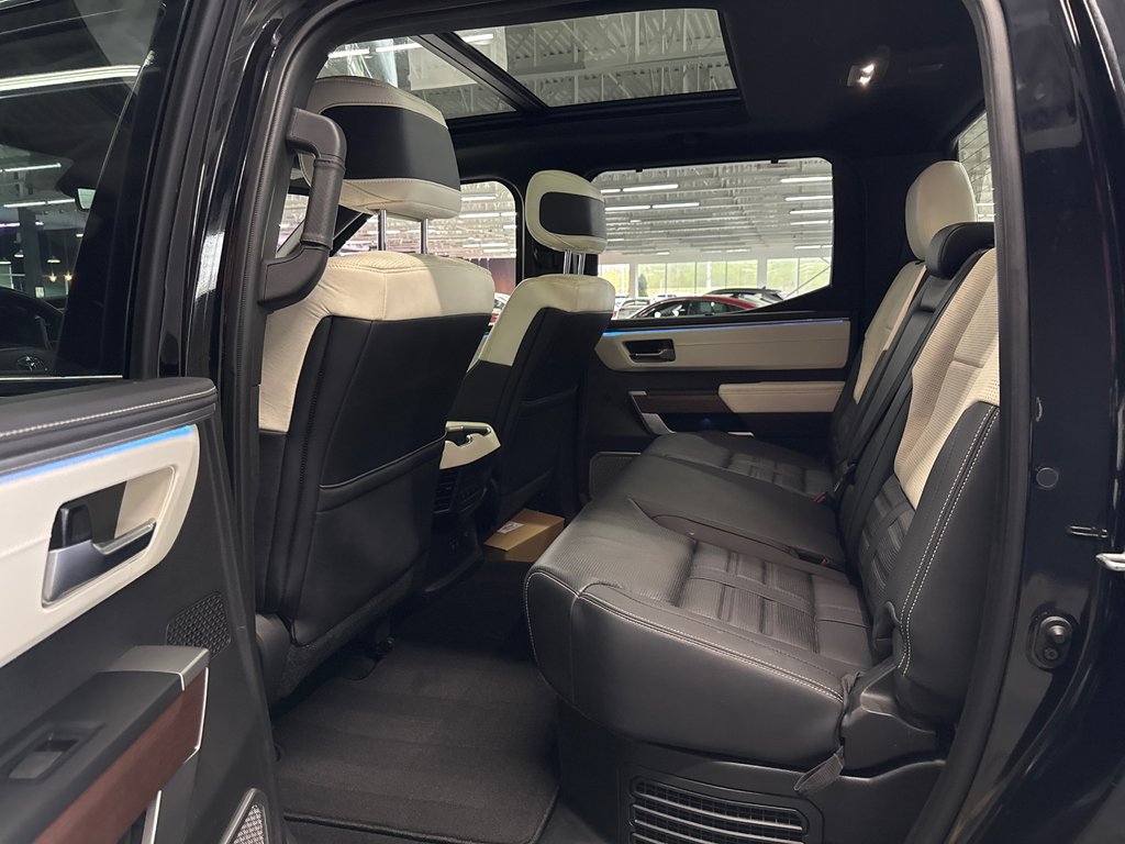 2023 Toyota Tundra Capstone Hybrid in Saint-Jean-Sur-Richelieu, Quebec - 10 - w1024h768px