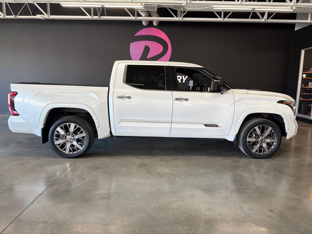 2023 Toyota Tundra Capstone Hybrid in Saint-Jean-Sur-Richelieu, Quebec - 1 - w1024h768px