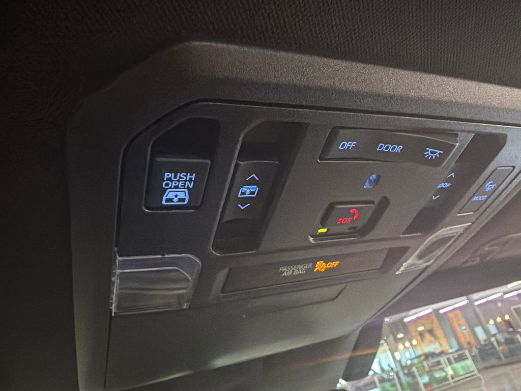 2023 Toyota Tundra Capstone Hybrid in Saint-Jean-Sur-Richelieu, Quebec - 24 - w1024h768px
