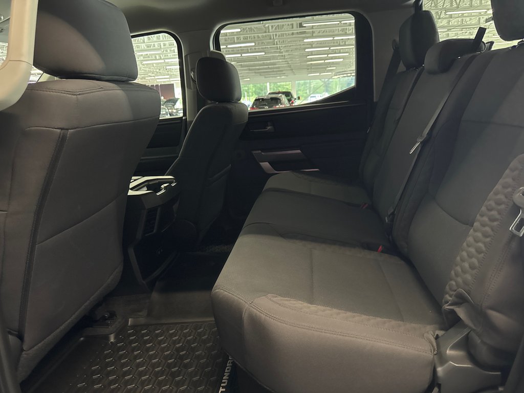 Toyota Tundra TRD SPORT 2024 à Saint-Jean-Sur-Richelieu, Québec - 9 - w1024h768px