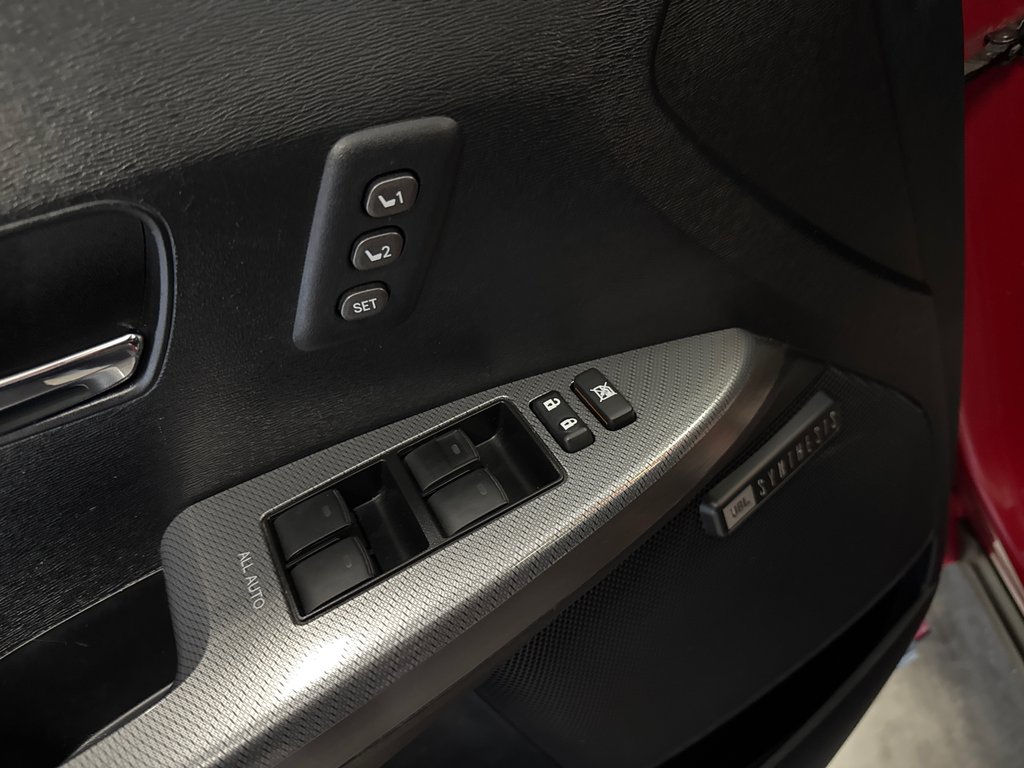 2015 Toyota Venza LIMITED in Saint-Jean-Sur-Richelieu, Quebec - 15 - w1024h768px