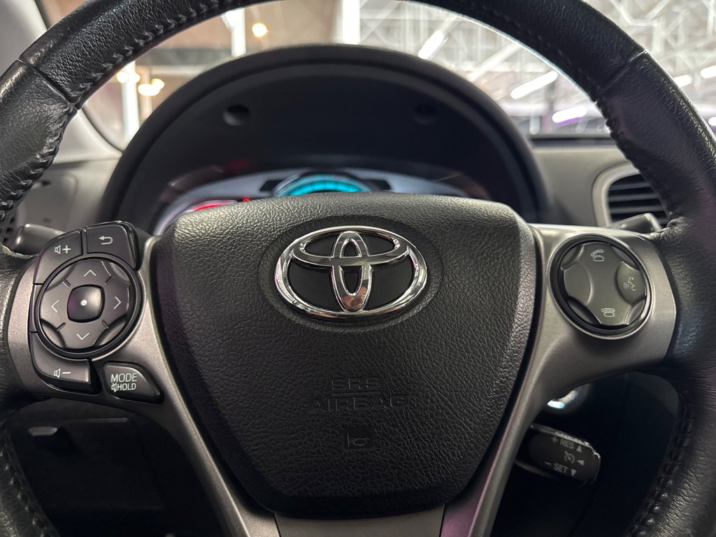 2015 Toyota Venza LIMITED in Saint-Jean-Sur-Richelieu, Quebec - 17 - w1024h768px