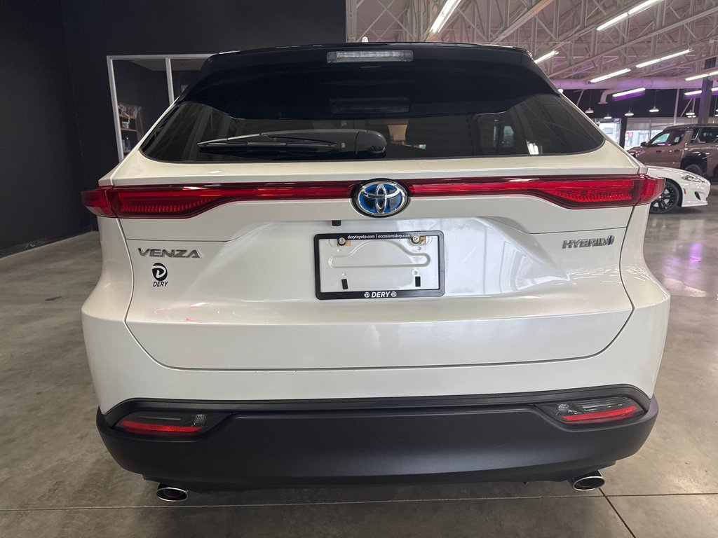 2022 Toyota Venza LE in Saint-Jean-Sur-Richelieu, Quebec - 5 - w1024h768px