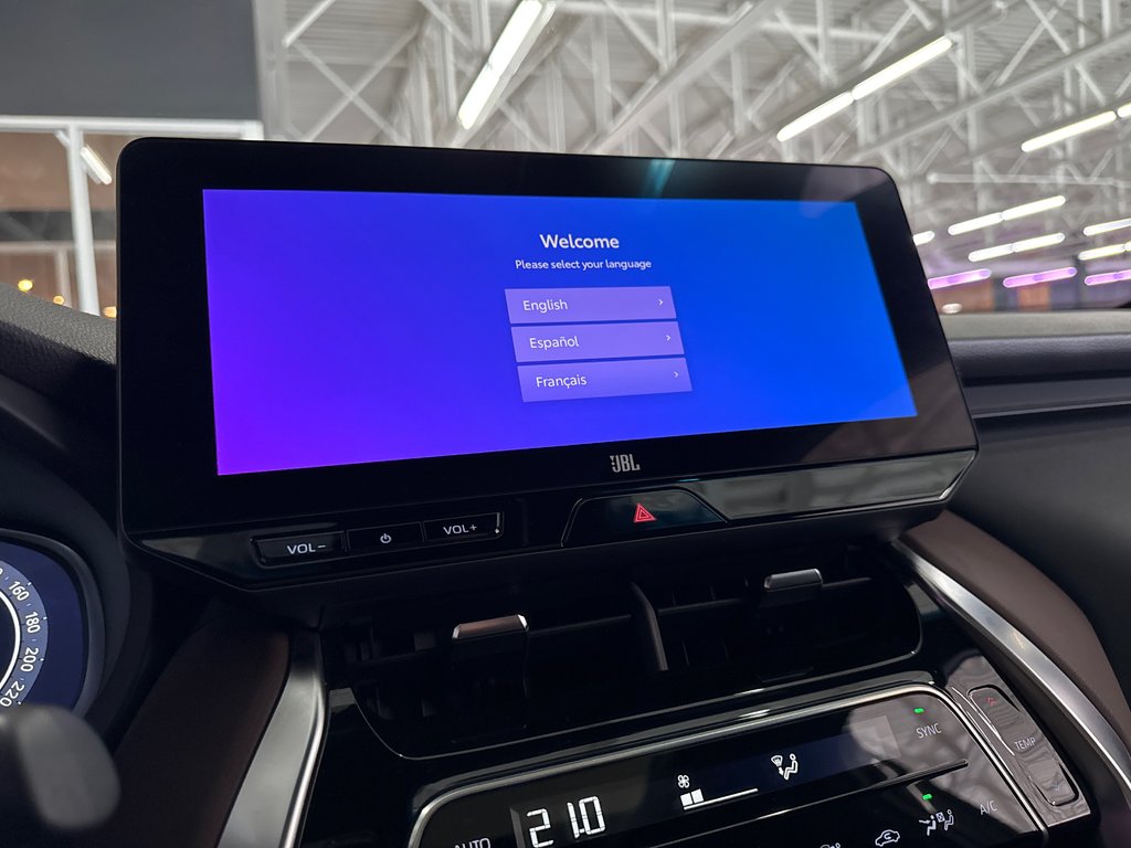 2023 Toyota Venza LIMITED in Saint-Jean-Sur-Richelieu, Quebec - 22 - w1024h768px