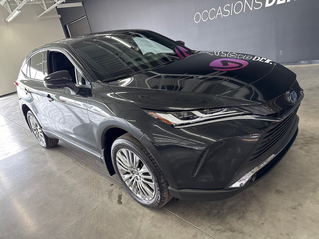 2023 Toyota Venza LIMITED in Saint-Jean-Sur-Richelieu, Quebec - 2 - w1024h768px