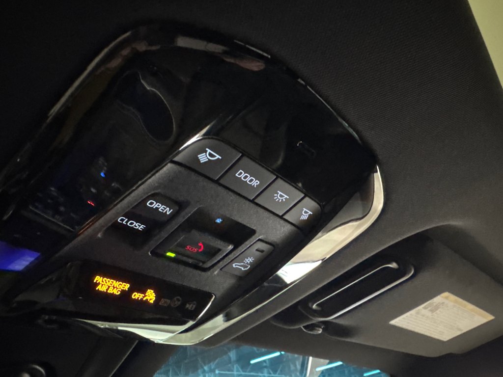 2023 Toyota Venza LIMITED in Saint-Jean-Sur-Richelieu, Quebec - 23 - w1024h768px