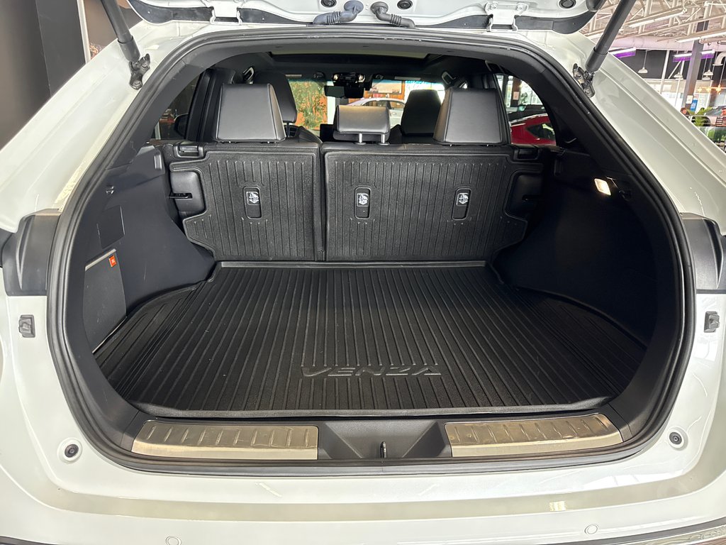 2024 Toyota Venza in Saint-Jean-Sur-Richelieu, Quebec - 9 - w1024h768px