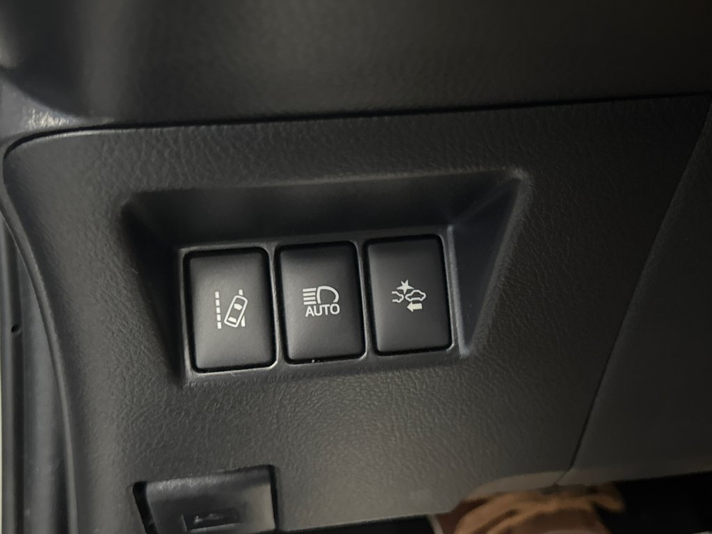 Toyota Yaris Hatchback LE 2018 à Saint-Jean-Sur-Richelieu, Québec - 14 - w1024h768px