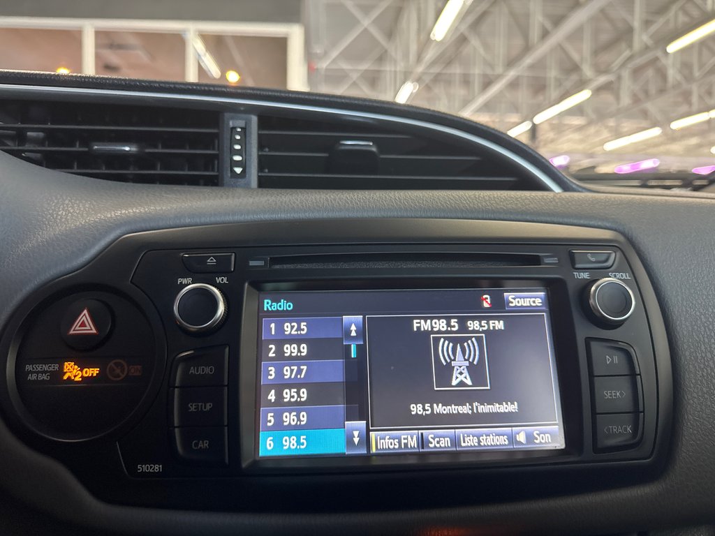 Toyota Yaris Hatchback LE 2018 à Saint-Jean-Sur-Richelieu, Québec - 18 - w1024h768px