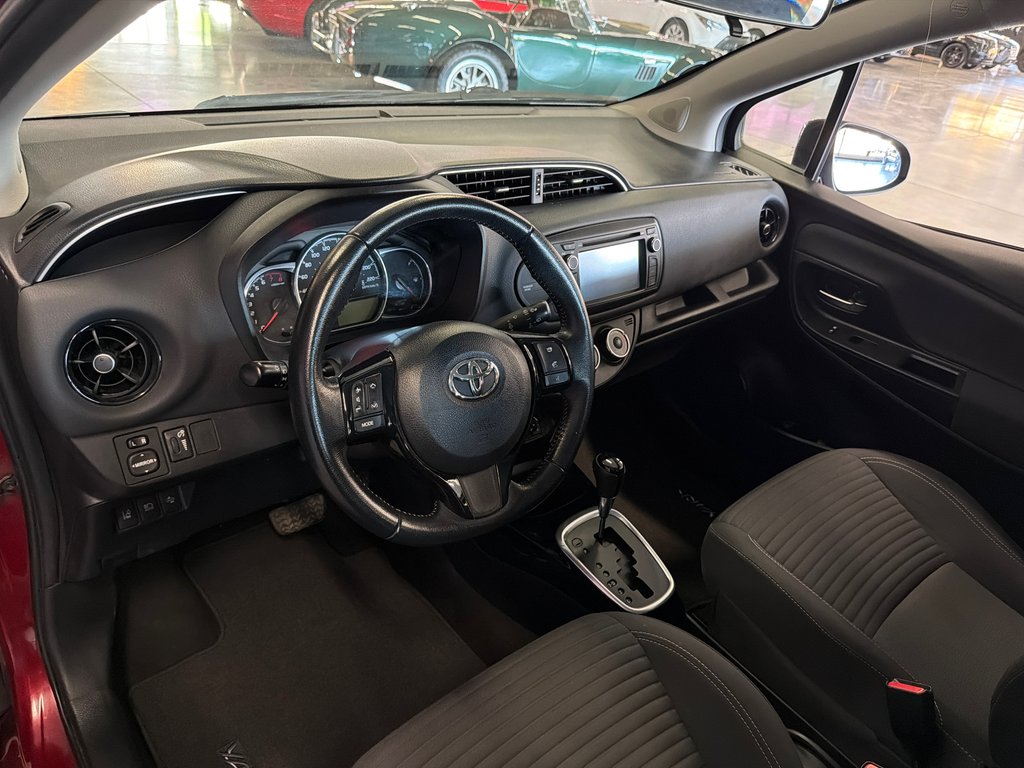 2018 Toyota Yaris Hatchback SE in Saint-Jean-Sur-Richelieu, Quebec - 10 - w1024h768px