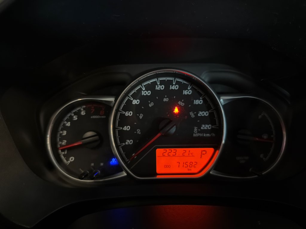 2018 Toyota Yaris Hatchback SE in Saint-Jean-Sur-Richelieu, Quebec - 15 - w1024h768px