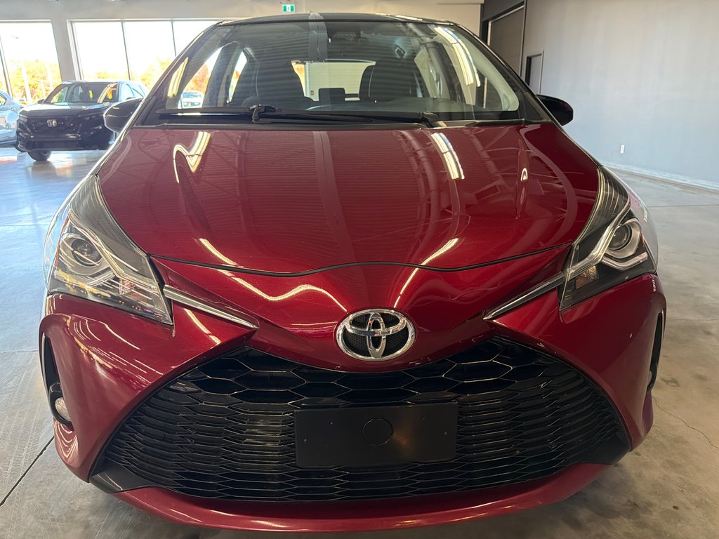 2018 Toyota Yaris Hatchback SE in Saint-Jean-Sur-Richelieu, Quebec - 3 - w1024h768px