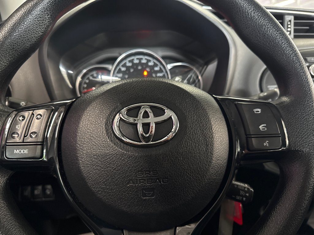 2019 Toyota Yaris Hatchback LE in Saint-Jean-Sur-Richelieu, Quebec - 15 - w1024h768px