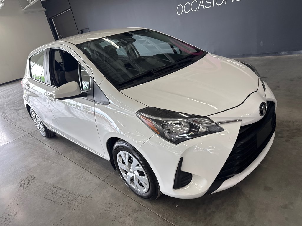 2019 Toyota Yaris Hatchback LE in Saint-Jean-Sur-Richelieu, Quebec - 2 - w1024h768px