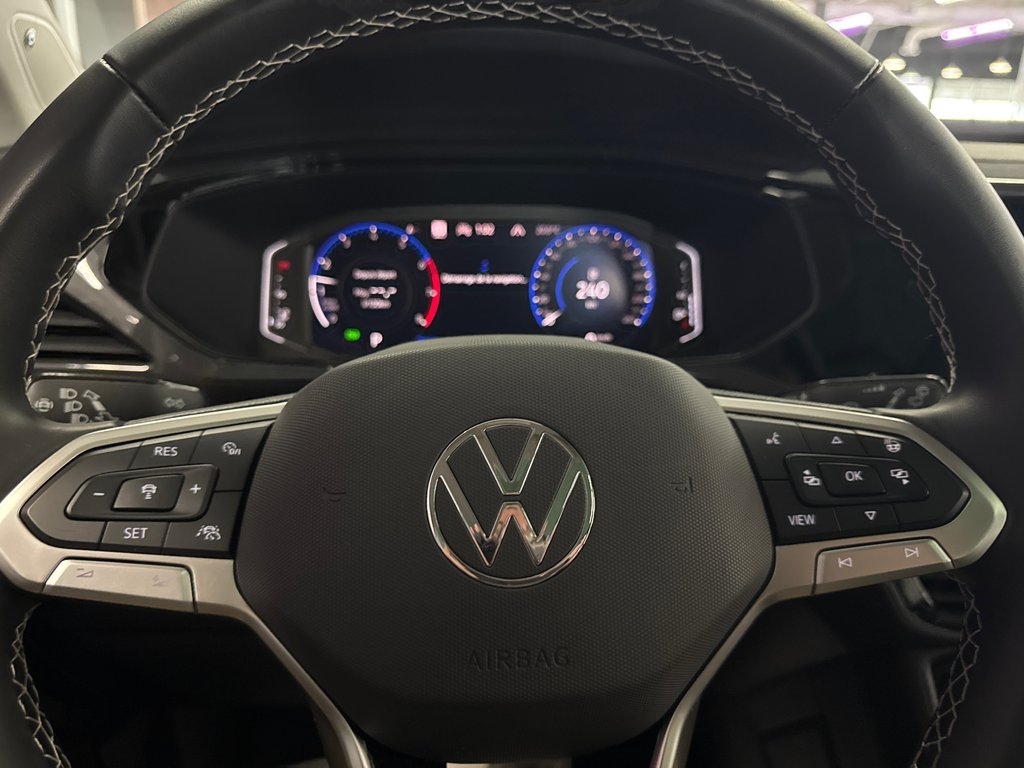 Volkswagen Taos Highline 2024 à Saint-Jean-Sur-Richelieu, Québec - 16 - w1024h768px