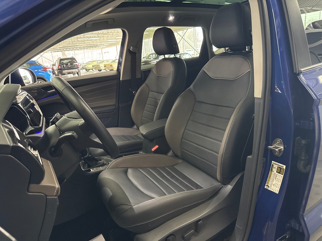 Volkswagen Taos Highline 2024 à Saint-Jean-Sur-Richelieu, Québec - 10 - w1024h768px