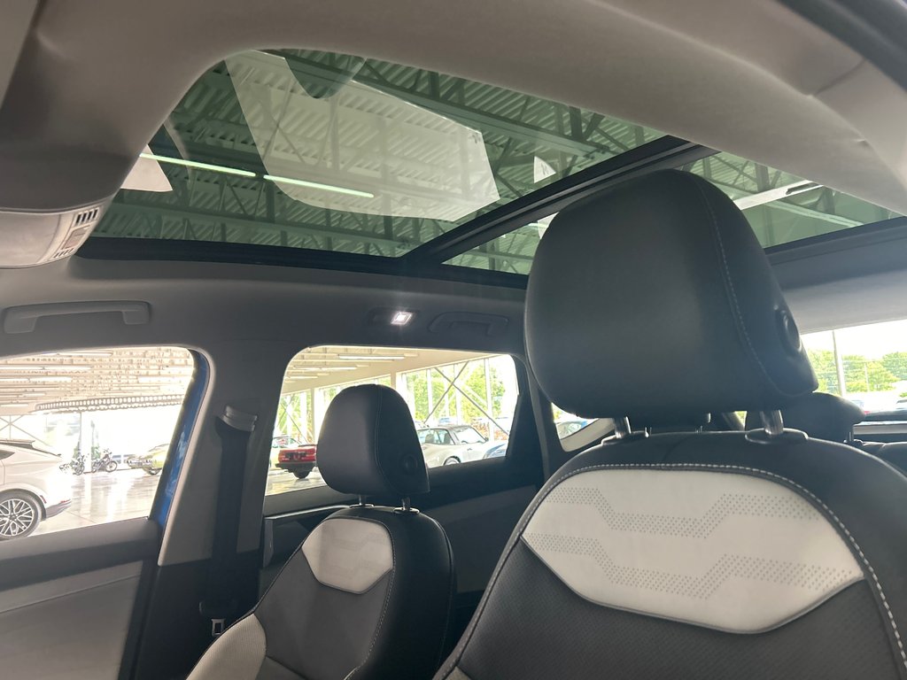 Volkswagen Taos Highline 2025 à Saint-Jean-Sur-Richelieu, Québec - 11 - w1024h768px