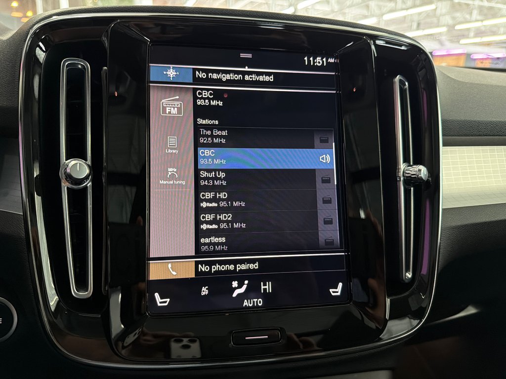 2022 Volvo XC40 Momentum in Saint-Jean-Sur-Richelieu, Quebec - 29 - w1024h768px