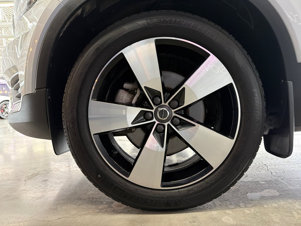 2022 Volvo XC40 Momentum in Saint-Jean-Sur-Richelieu, Quebec - 18 - w1024h768px