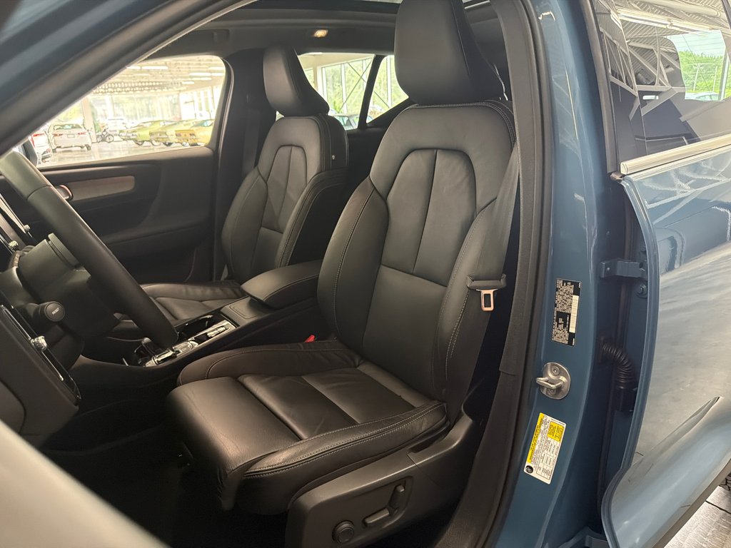 2024 Volvo XC40 Plus Bright Theme awd in Saint-Jean-Sur-Richelieu, Quebec - 11 - w1024h768px