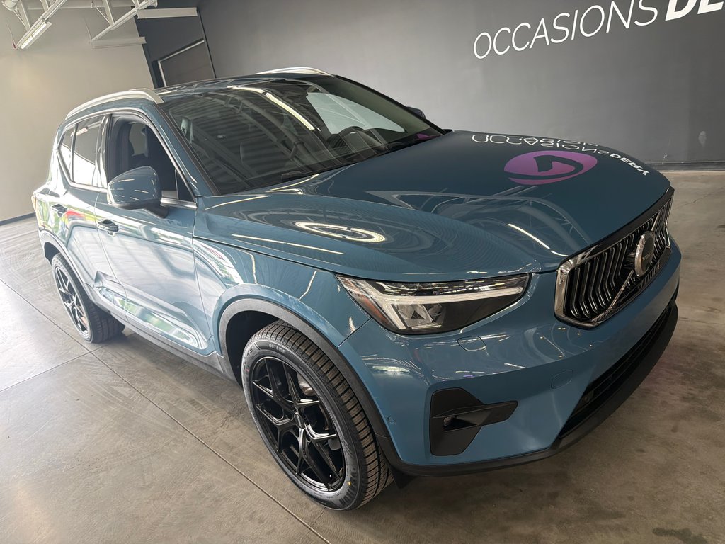 2024 Volvo XC40 Plus Bright Theme awd in Saint-Jean-Sur-Richelieu, Quebec - 2 - w1024h768px