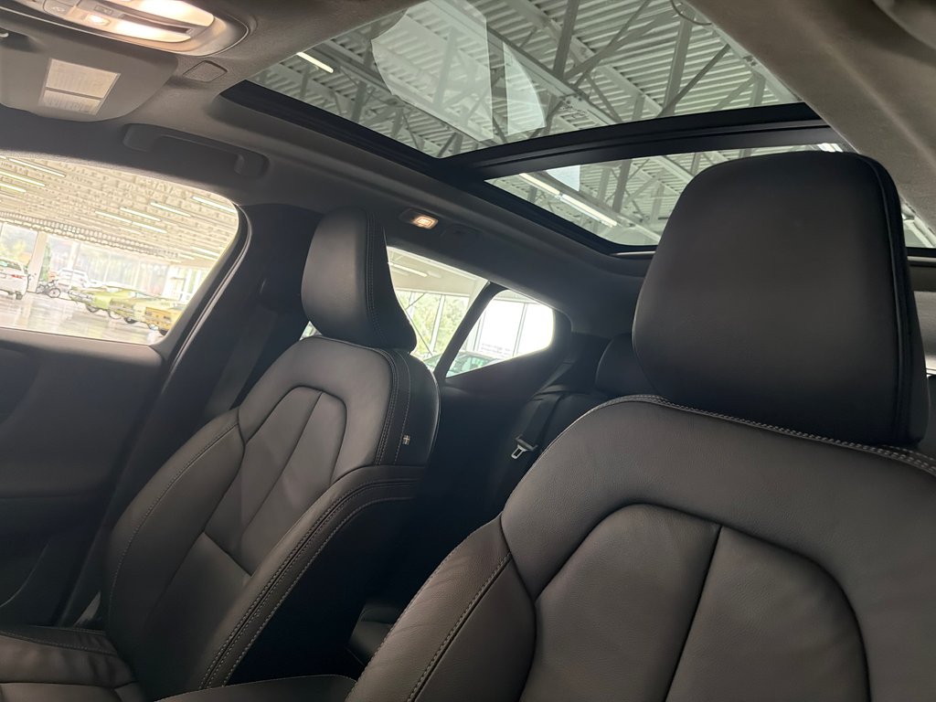 2024 Volvo XC40 Plus Bright Theme awd in Saint-Jean-Sur-Richelieu, Quebec - 12 - w1024h768px
