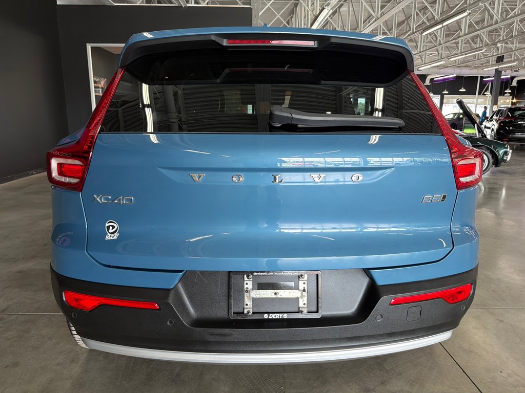 2024 Volvo XC40 Plus Bright Theme awd in Saint-Jean-Sur-Richelieu, Quebec - 8 - w1024h768px