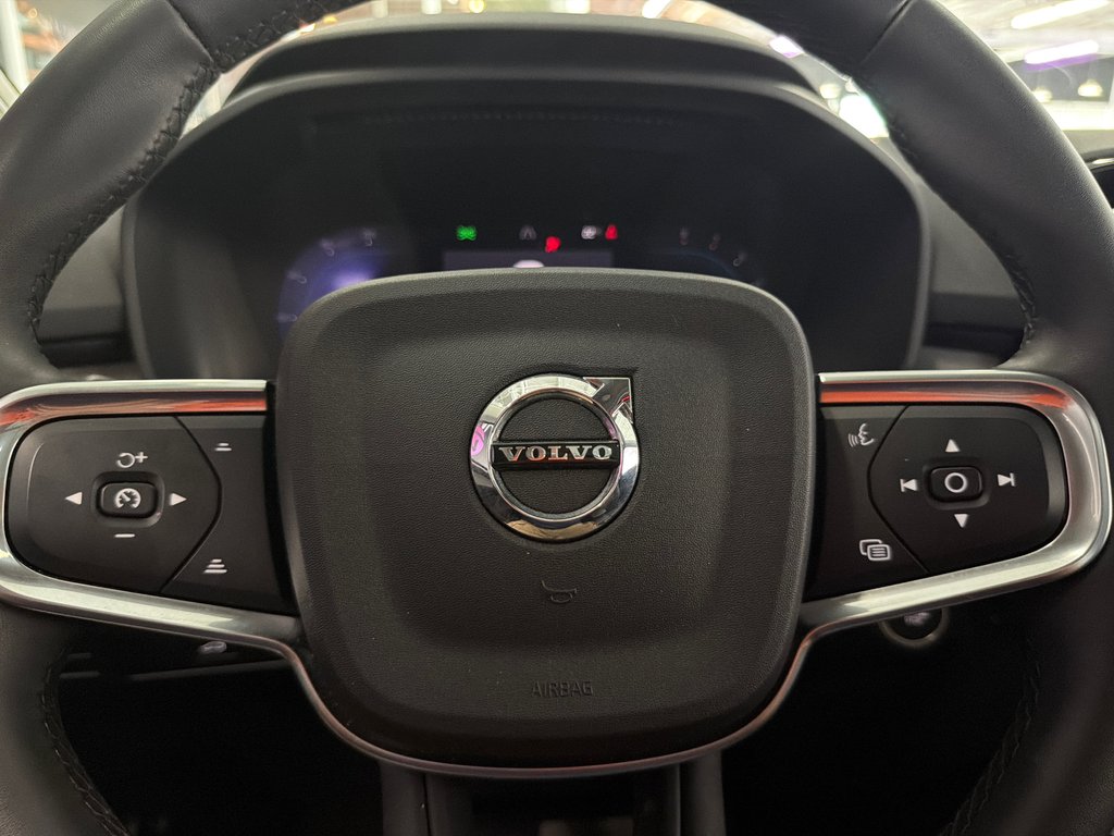 2024 Volvo XC40 Plus Bright Theme awd in Saint-Jean-Sur-Richelieu, Quebec - 16 - w1024h768px