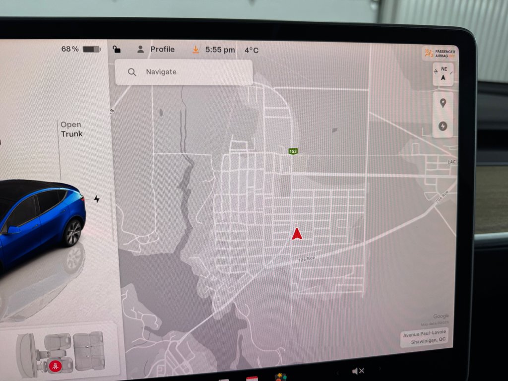 Tesla Model Y Long Range AWD GPS Mags Cuir Toit Panoramique 2023 à Shawinigan, Québec - 21 - w1024h768px